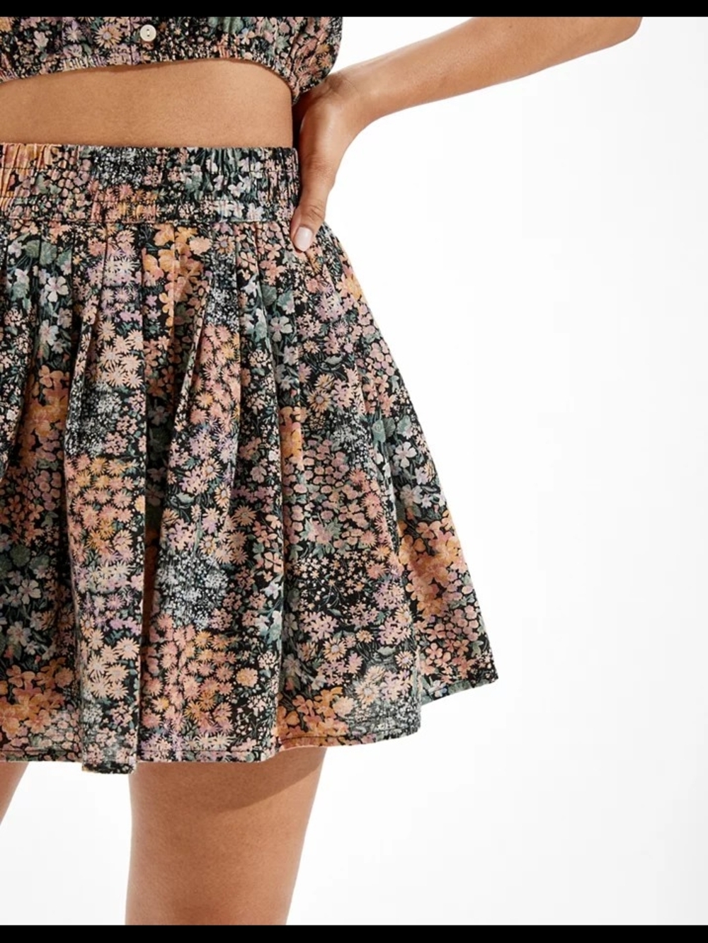American Eagle Outfitters Floral Mini Skirt - Size XS